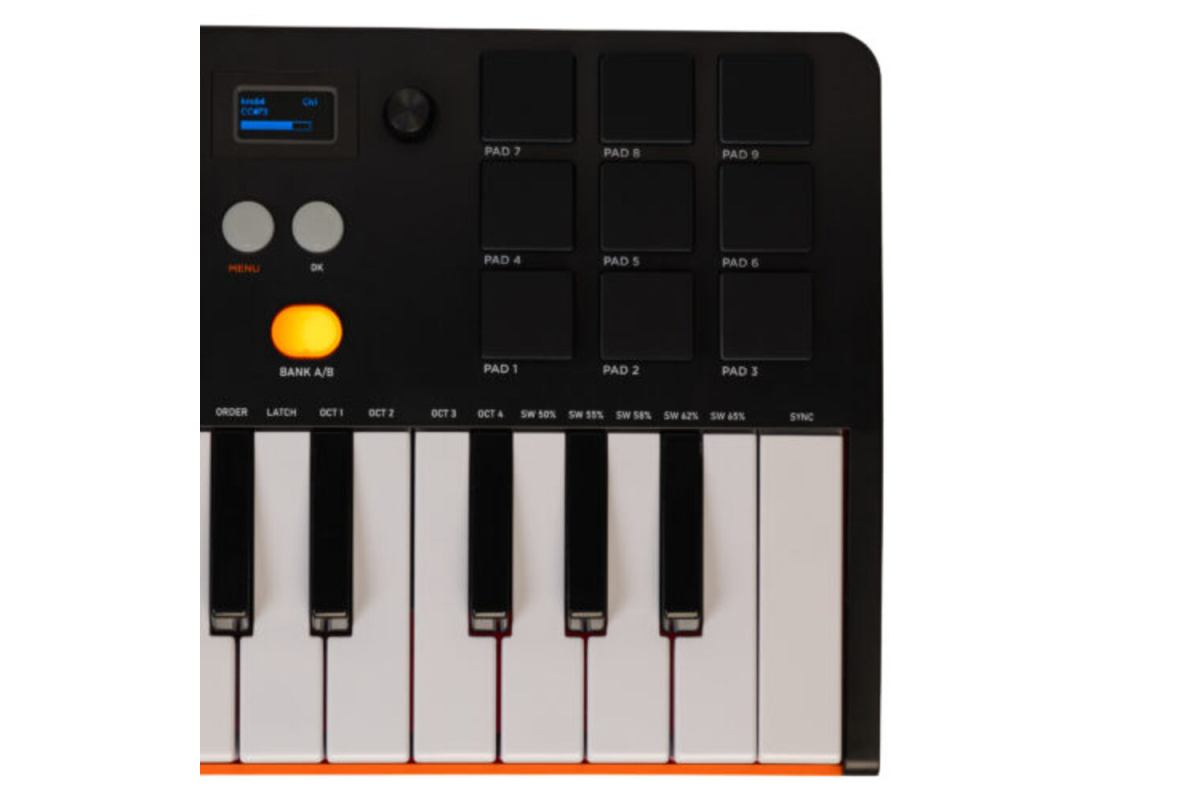 MIDI клавіатура ROCKDALE ELEMENT BLACK