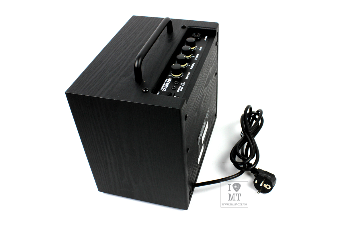 Гітарний комбопідсилювач IBANEZ IBZ10BV2