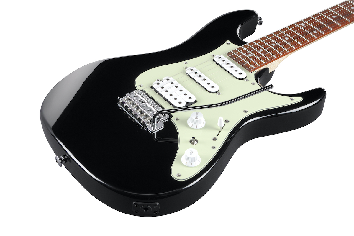 Електрогітара IBANEZ AZES40-BK