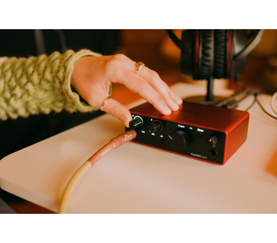 Аудіоінтерфейс FOCUSRITE Scarlett Solo 4th Gen