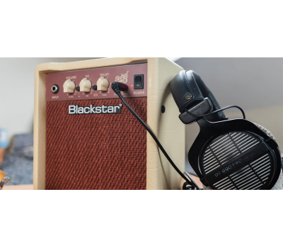 Гітарний комбопідсилювач BLACKSTAR DEBUT 10E CREAM