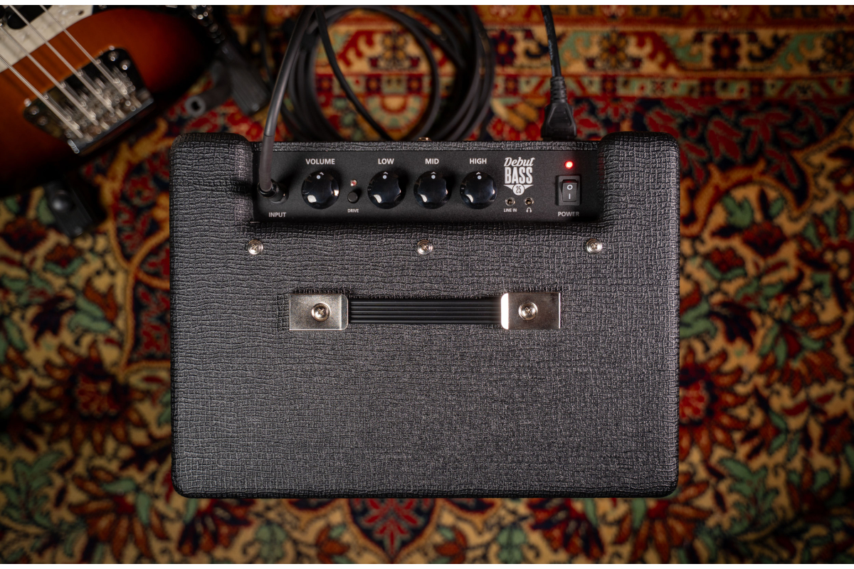 Гітарний комбопідсилювач BLACKSTAR DEBUT BASS 25